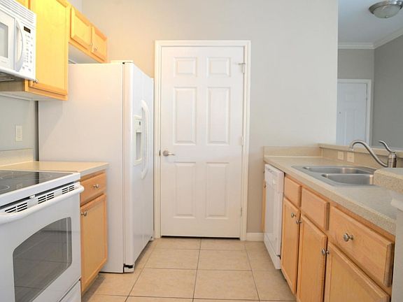 KITCHEN.  NEW PAINT