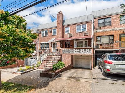5442 63rd Pl, Flushing, NY, 11378
