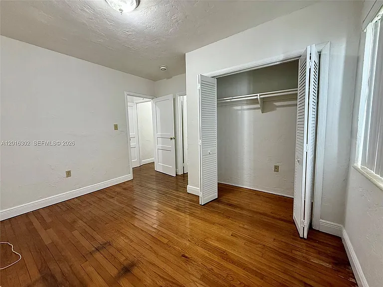 110 Antilla Ave — Photo 17