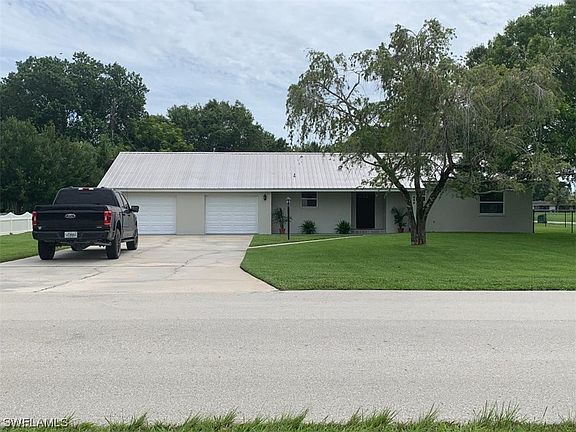 2nd image of 339 E Esperanza Ave