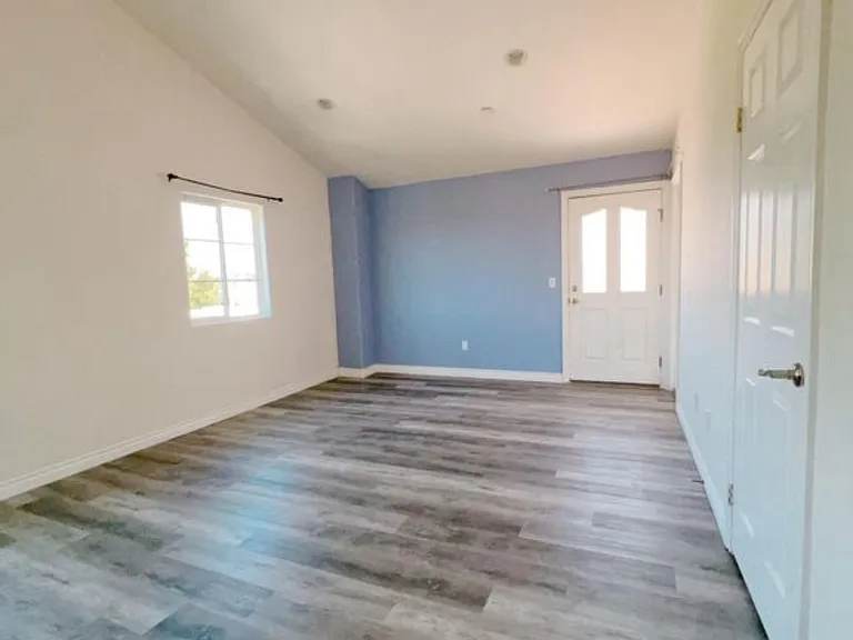 306 S 1st Ave #108 — Photo 2