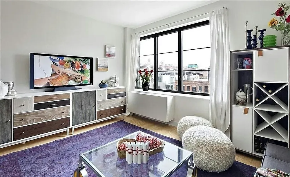 15 Dunham Place — Photo 2