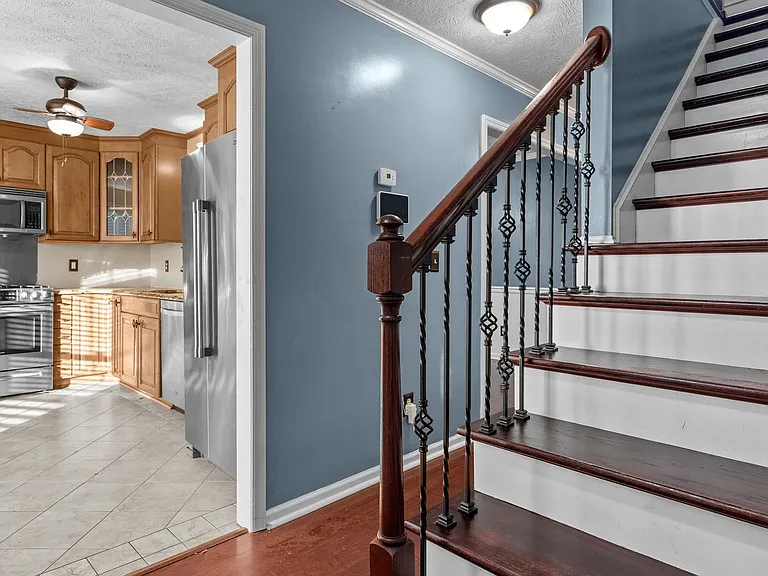 6824 Saint Julian Way — Photo 10
