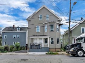 48 Laura St