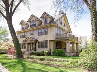 5630 Brookside Blvd, Kansas City, MO 64113