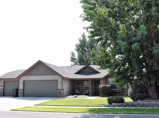 140 NE 8th St, Fruitland, ID 83619