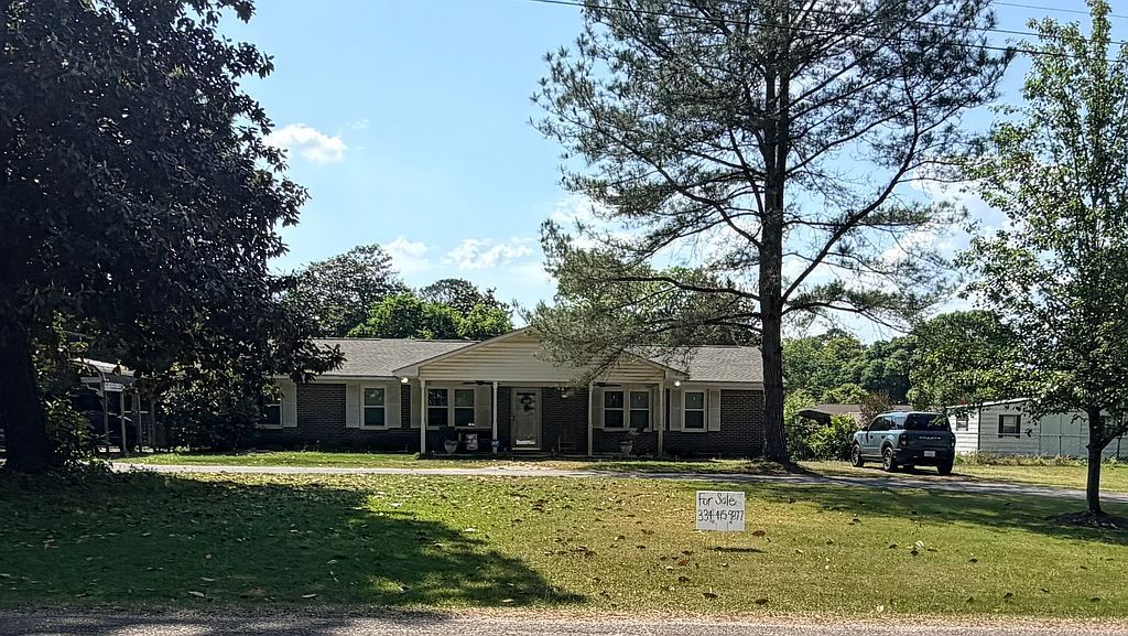 270 Harden St - Property Image