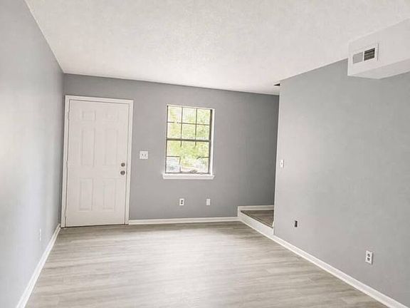 2nd image of 190 Frawley Rd