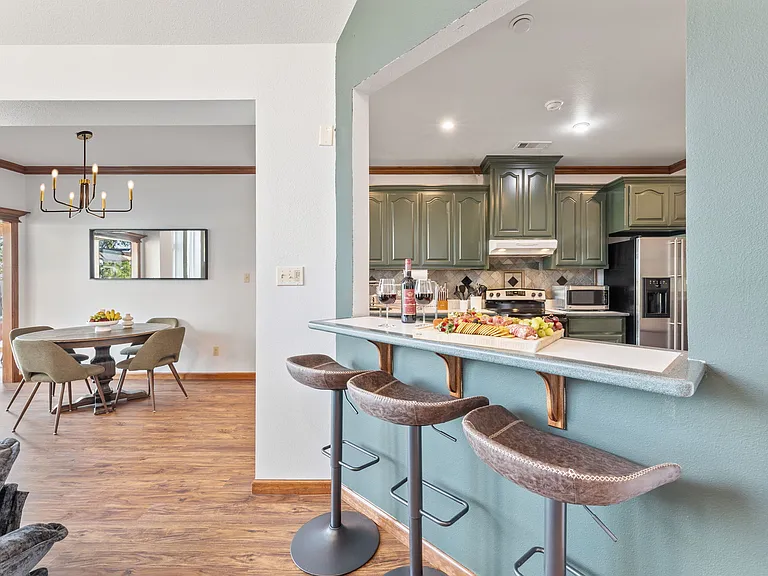 7724 Golfhill Dr — Photo 18
