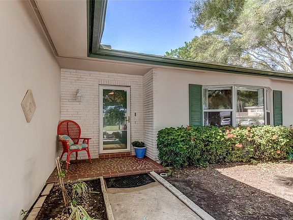 5th image of 2034 Kenmoore Dr