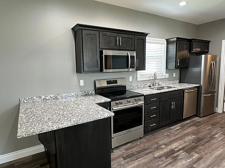 7375 Hercules Ln — Photo 4