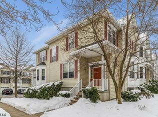 10 Brentwood Ct, Flemington, NJ 08822