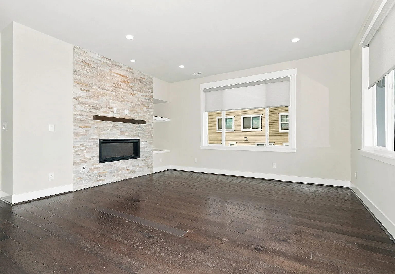 **Beautiful Sammamish Home In Desirable Canterbury Park Available Now For Rent!! — Photo 3