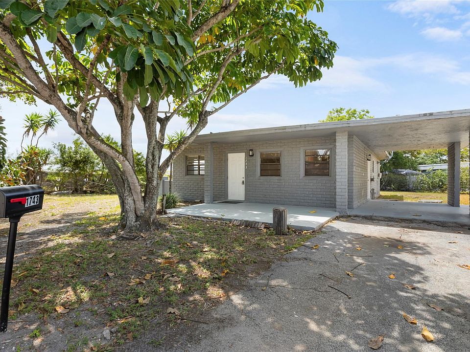 1st image of 1743 NW 29th Way
