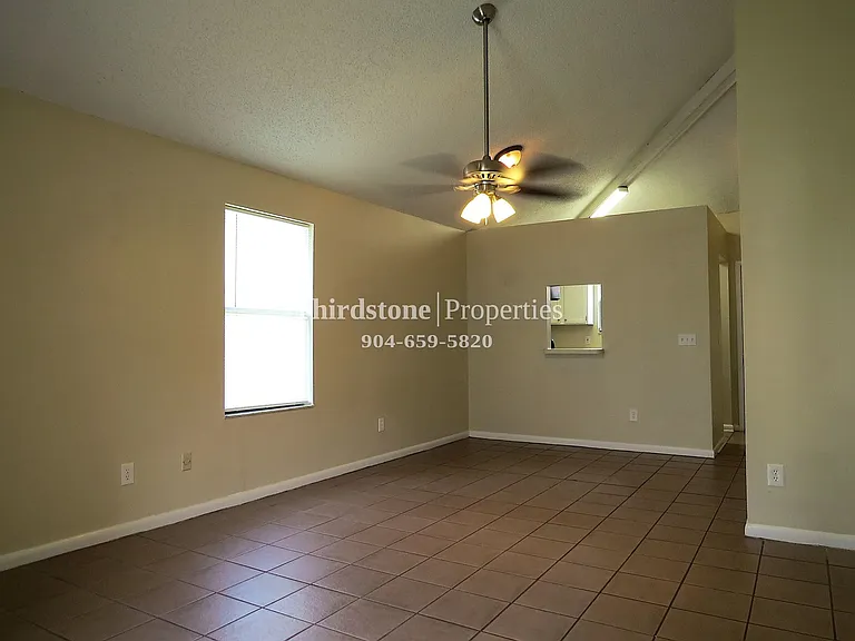 1324 Jefferson Ave #D — Photo 8