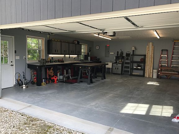 4th image of 6641 N Blossom Ln