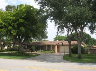 1300 Yale Dr, Hollywood, FL 33021