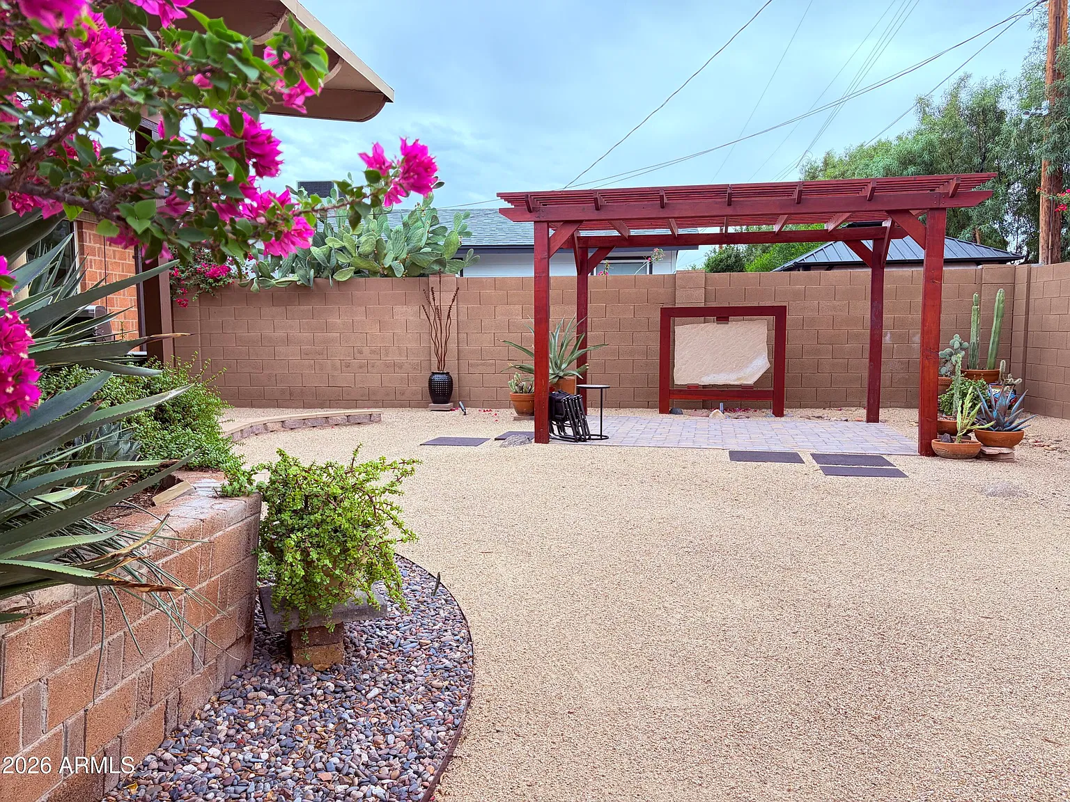 3 bed, 2.0 bath, 1372 sqft, $3,200 — Photo 3