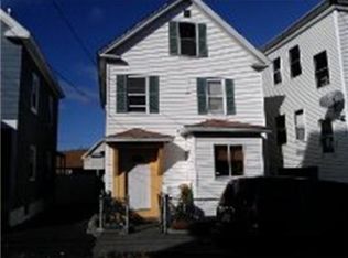 438 Lincoln St, Lowell, MA 01852