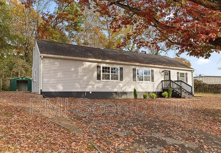 3919 Weldon Dr — Photo 3