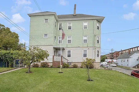 121 Hope St #2