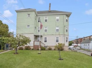 121 Hope St #2, New Bedford, MA 02745