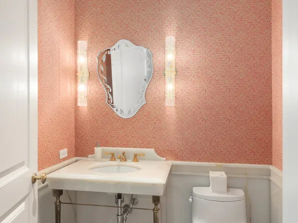 520 Park Avenue image 19 of 21