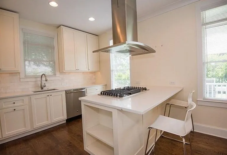 Modern kitchen