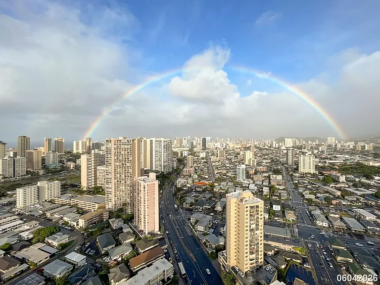 2499 Kapiolani Blvd #3800 — Photo 25