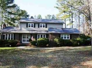 1210 Clarendon Dr, Lancaster, SC 29720