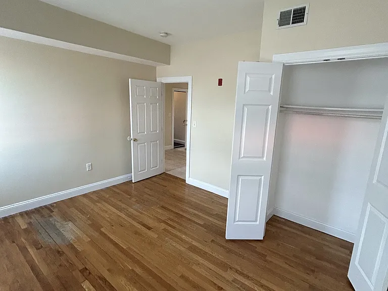 899 Morton St #2 — Photo 6
