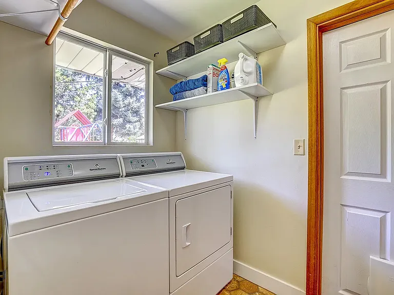 6712 W Hummel Dr — Photo 31