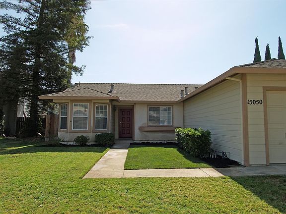 4th image of 15050 Hollyhock Ct