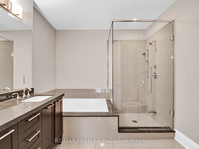 9909 Pine Valley Dr #402 — Photo 24