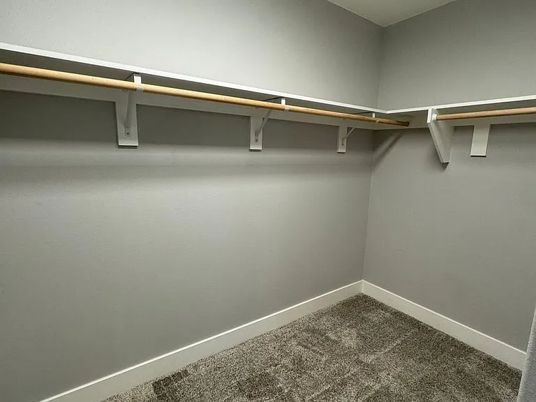 1720 NE Alameda Ave — Photo 7