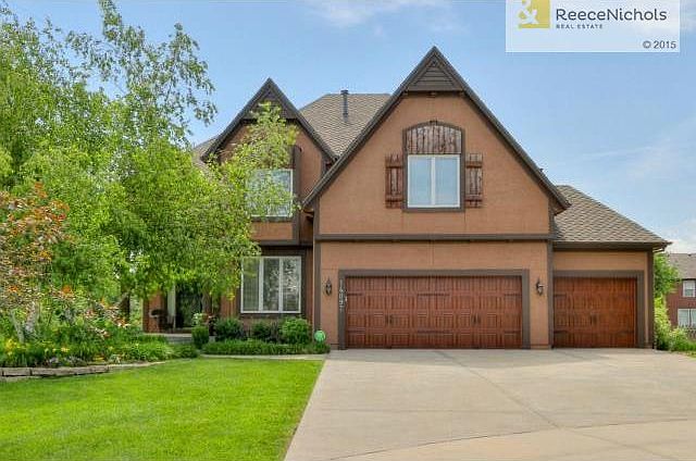 Amazing home located on private lot at the end of a cul-de-sac!