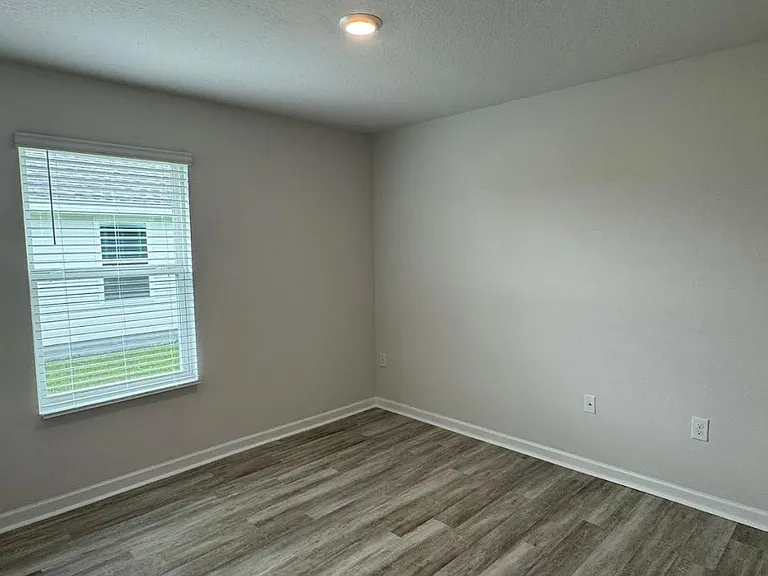6357 Firefly Dr — Photo 9