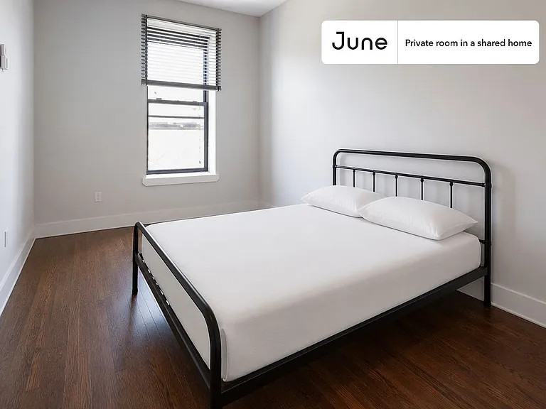 1131 Broadway #D — Photo 1