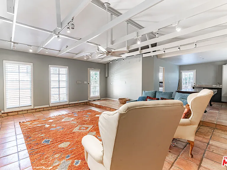 216 S Carmelina Ave #GUESTHOUSE — Photo 9