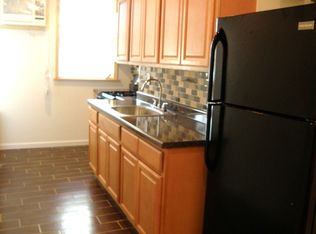 598 Union Ave APT 2L, Brooklyn, NY 11211