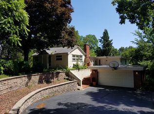 361 Ela Rd, Inverness, IL 60067