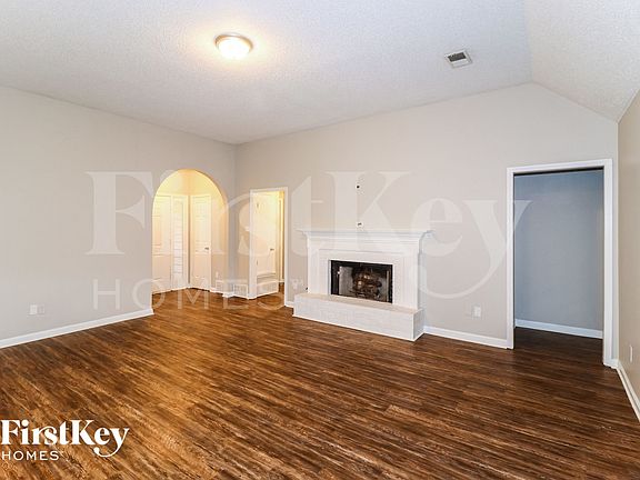 4th image of 2779 Van Leer Dr