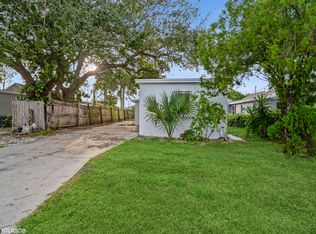 2154 Henry St NE, Palm Bay, FL 32905