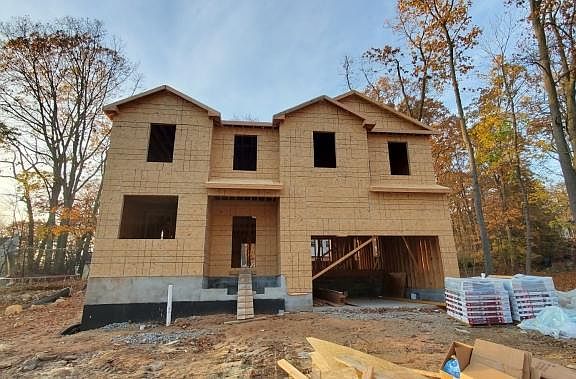 4th image of 321 Elmira Trl