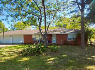 924 W Springdale Loop, Ardmore, OK 73401