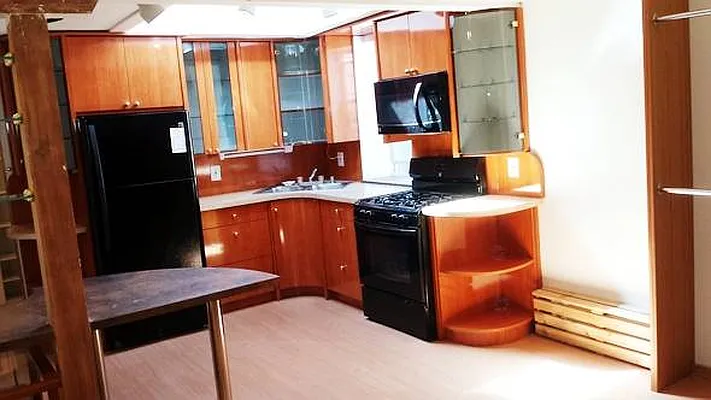 Rented by Brooklyn Property Group LLC | media 12