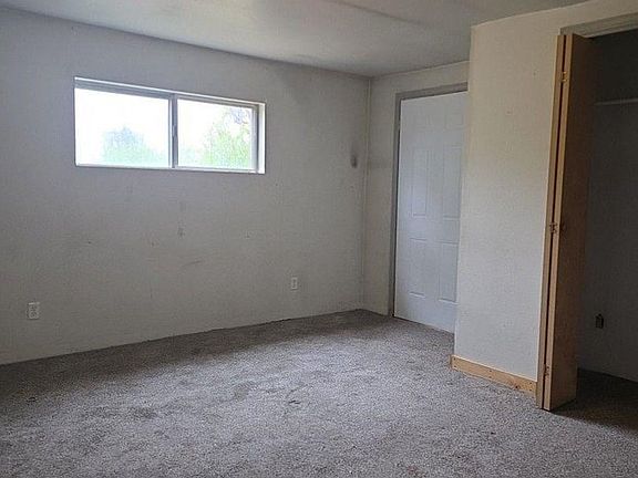 4th image of 22607 Winchell Ave