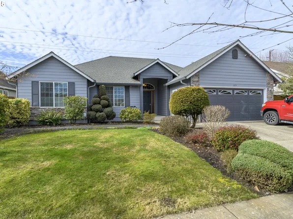 1875 NW Meadows Dr, McMinnville, OR 97128