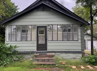 900 Hayes St, Hutchinson, KS 67501