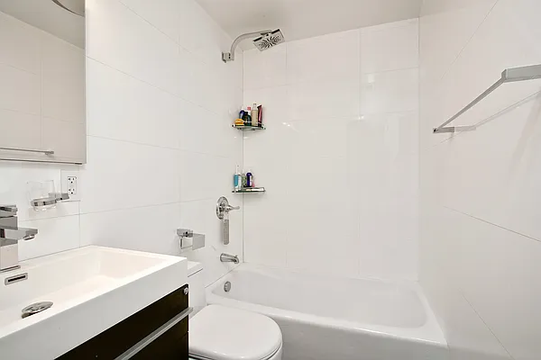 Rented by Compass | media 9